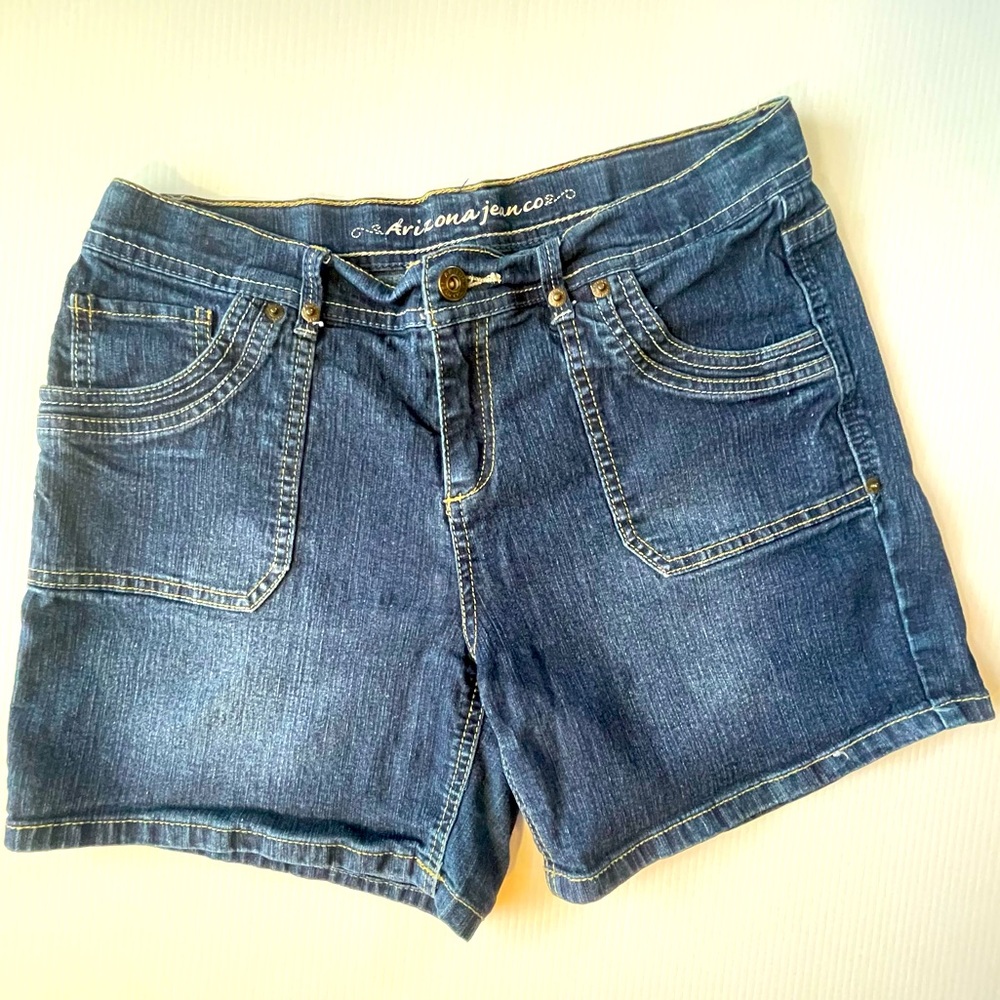 Vintage Dark Wash Denim Shorts with Detailed Pockets